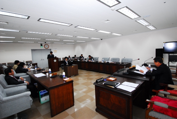 의회운영위원회 개최(2011.11.10, 운영위원회 회의실)