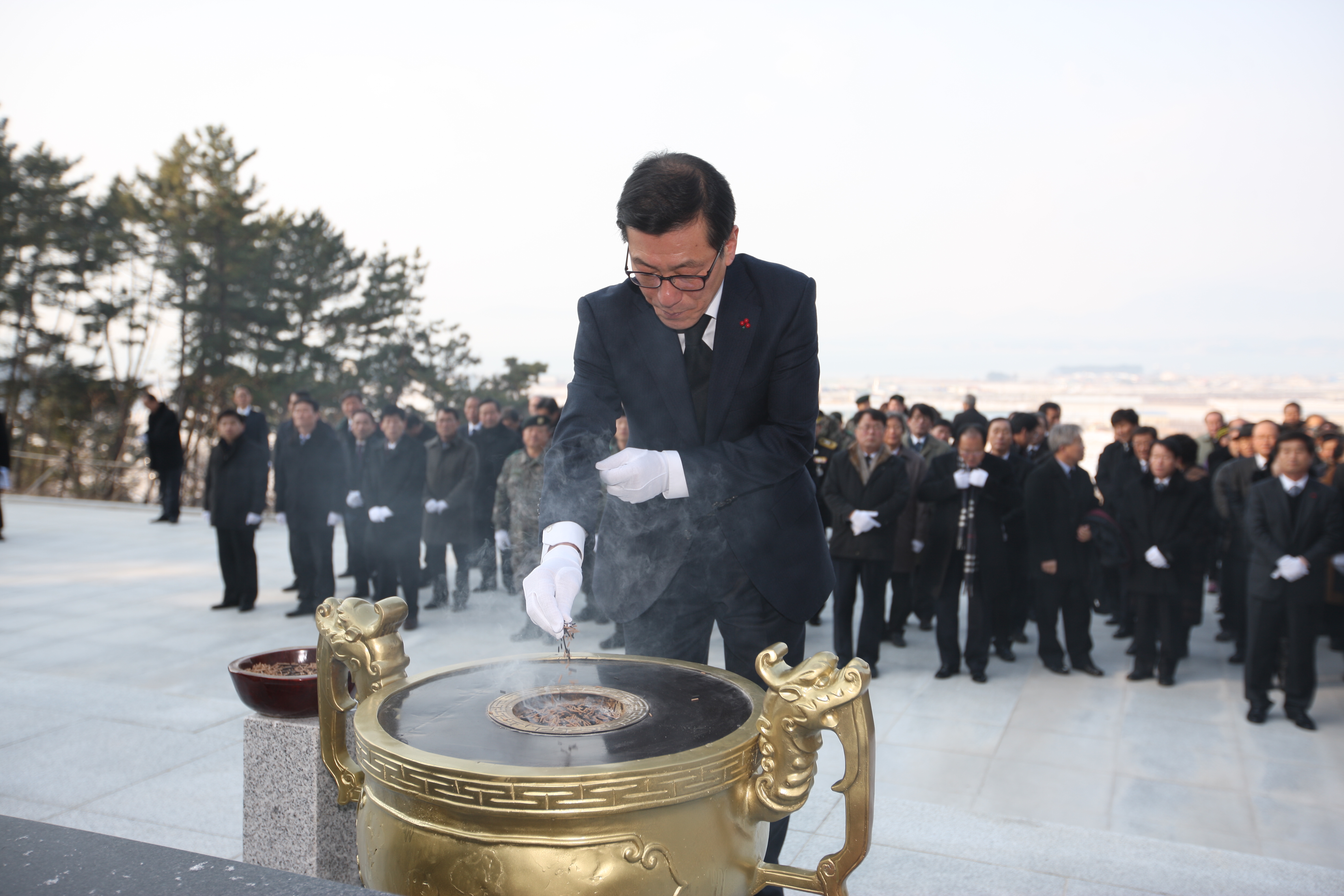 충혼탑 참배(2013.01.01, 사천호국공원) - 2