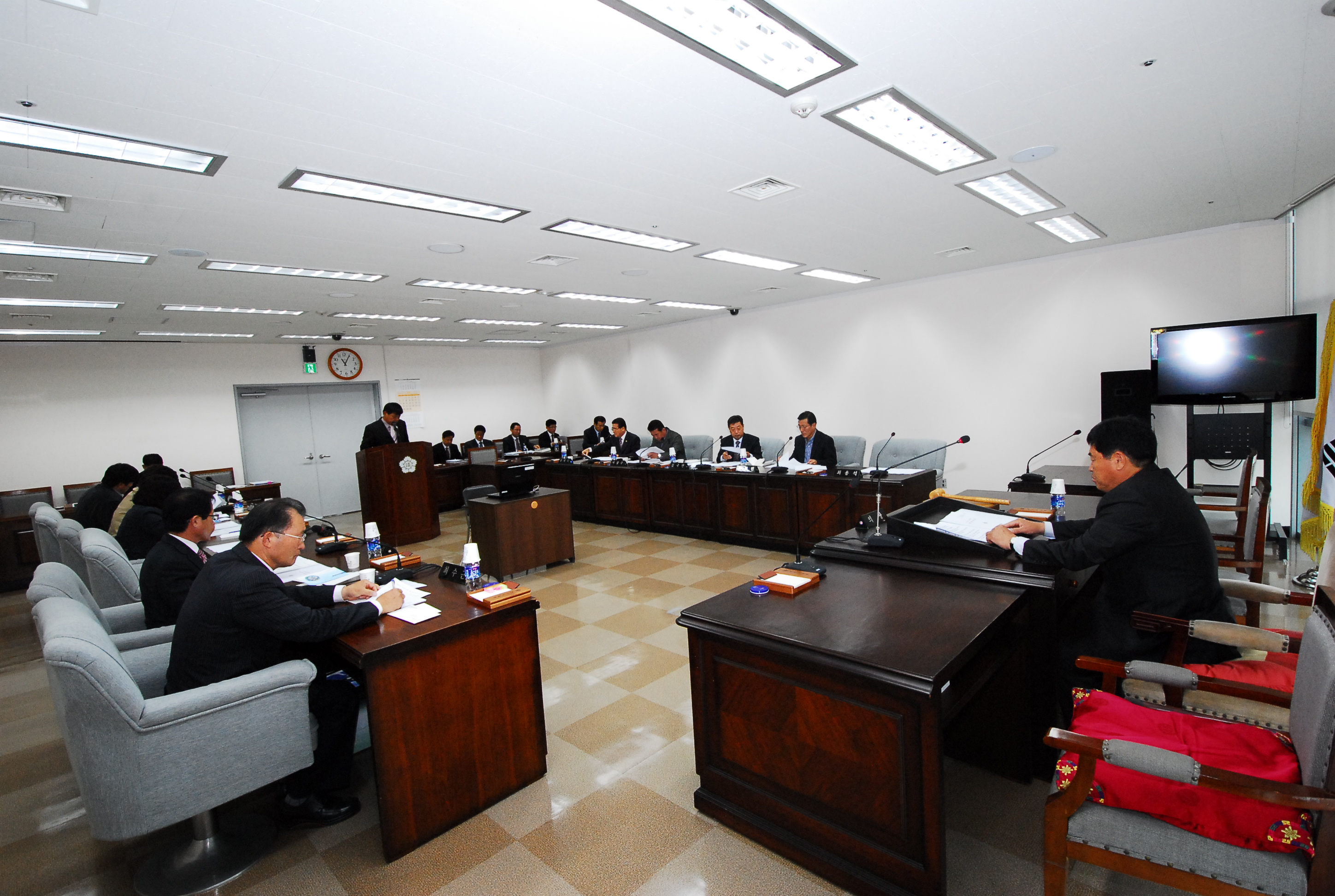 2011년 11월중 의원정례간담회 개최(2011.11.10, 소회의실) - 2