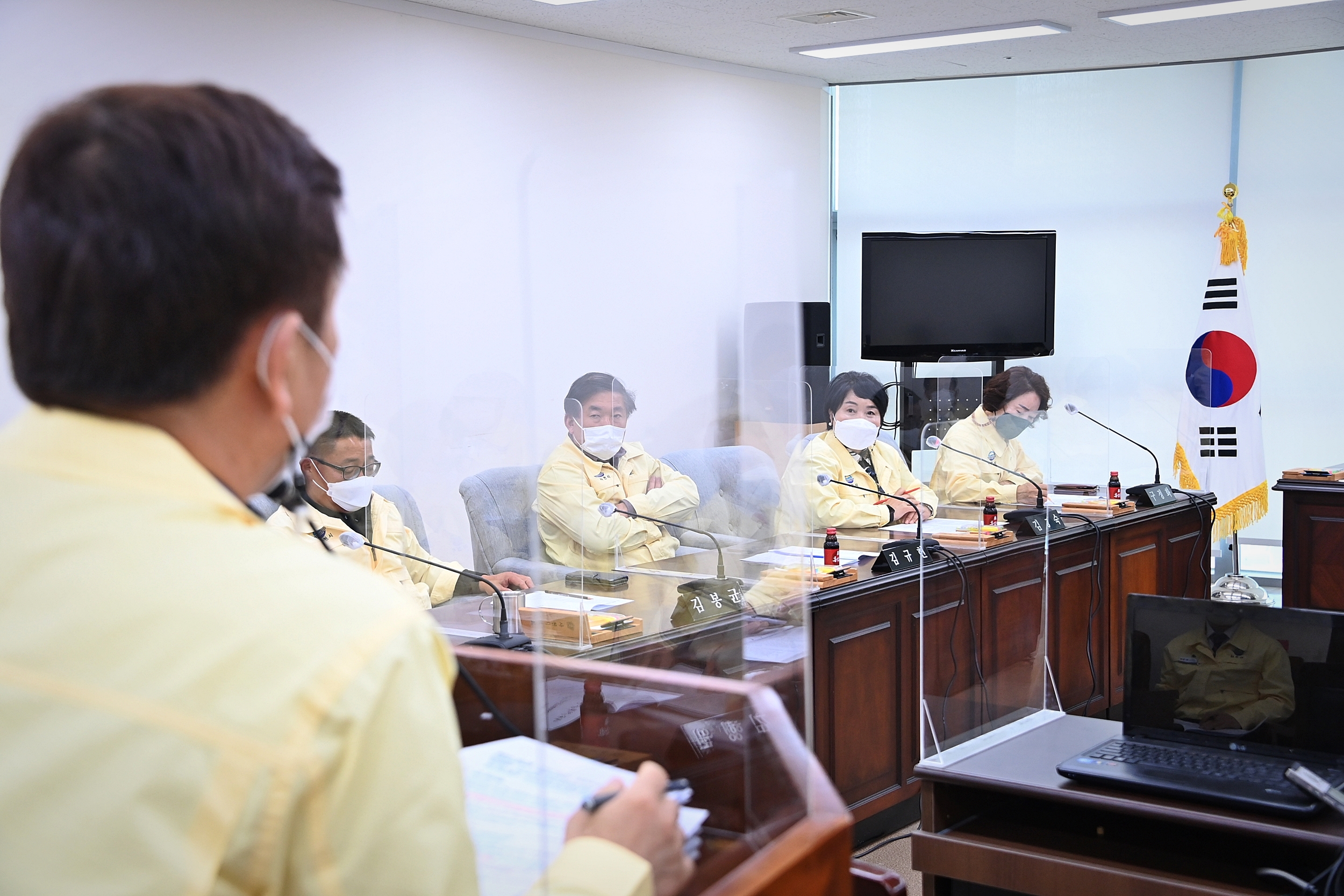 2021년 4월 중 의원간담회 - 6