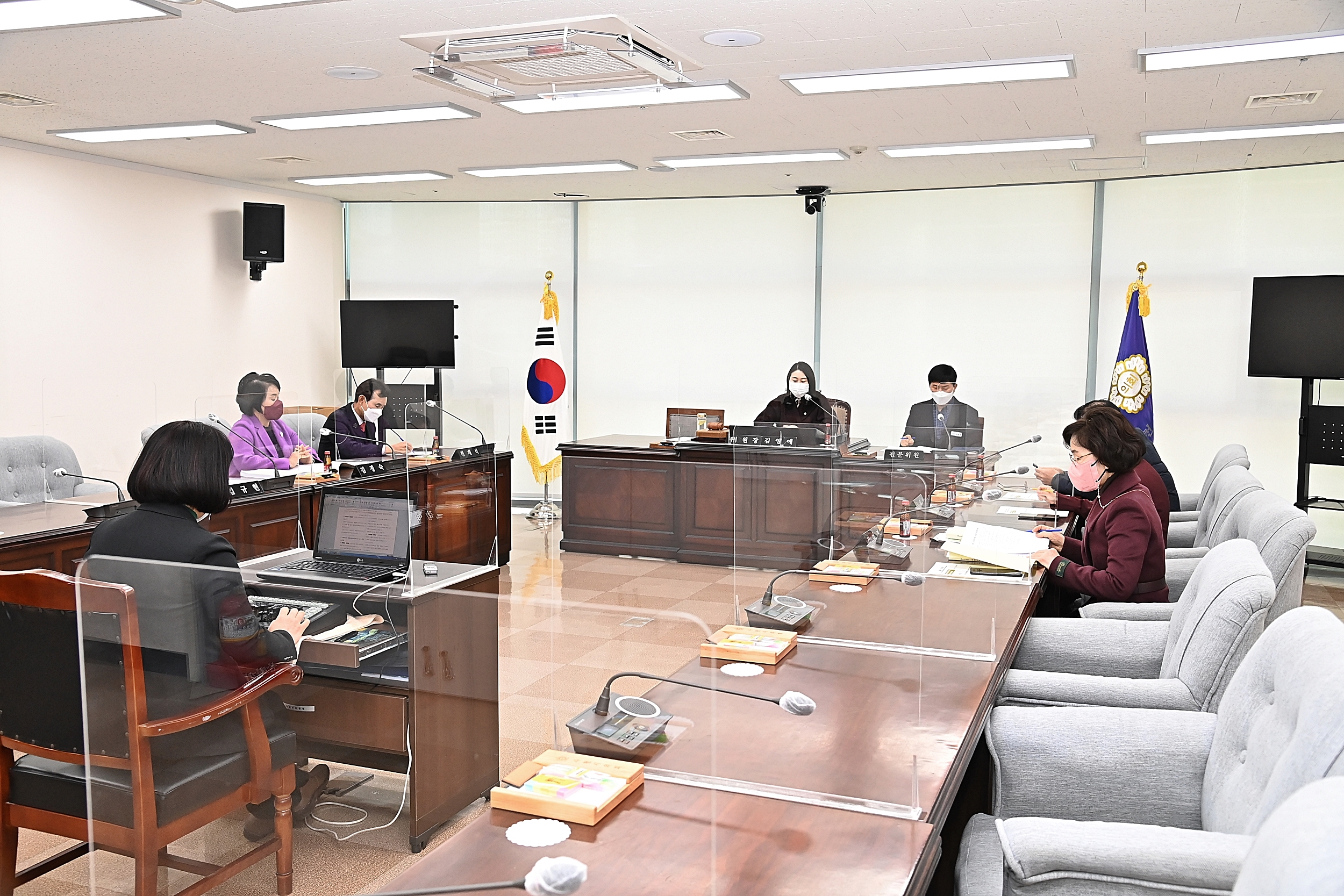 제258회 사천시의회 제2차 정례회(제3차 예산결산특별위원회) - 1