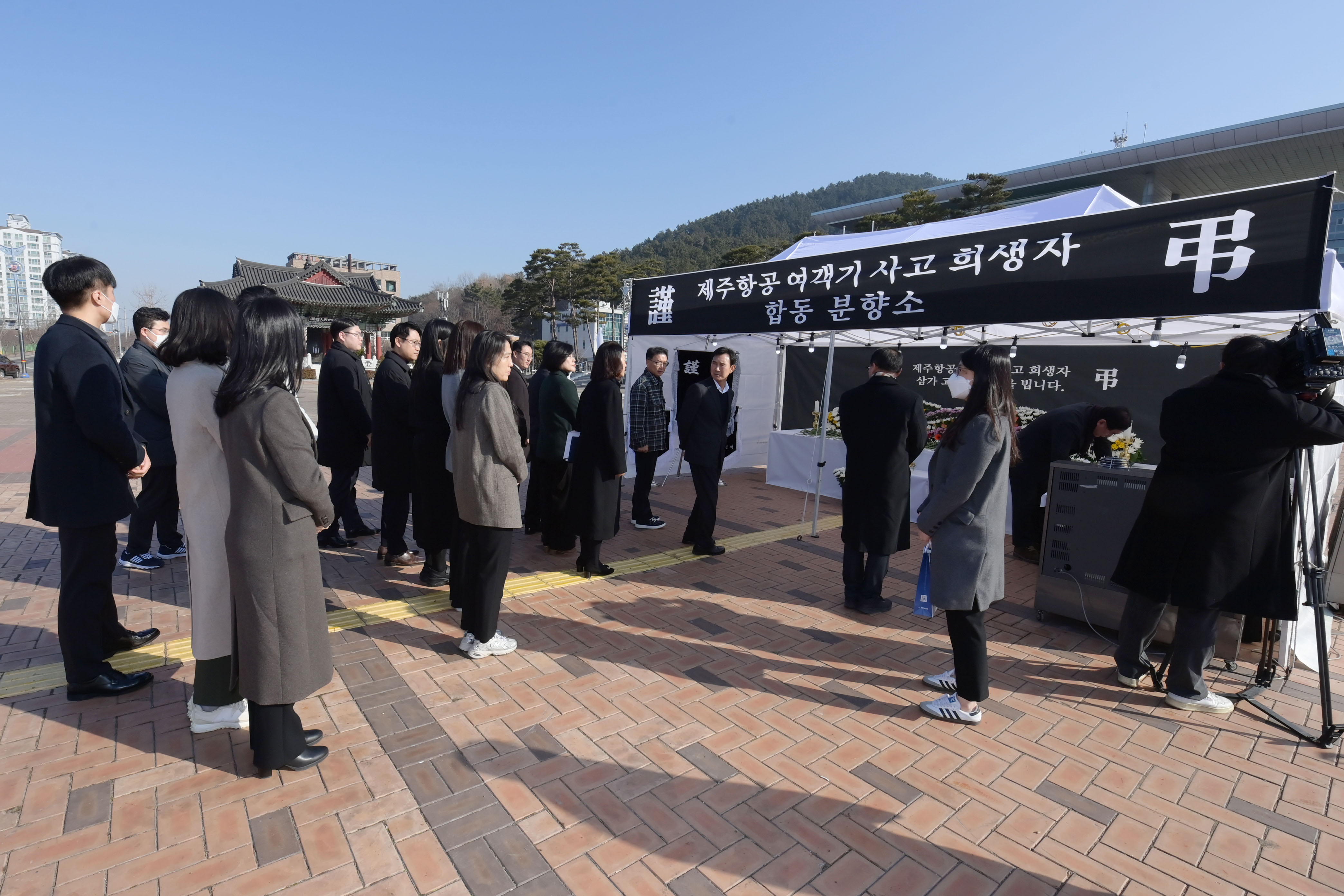 제주항공 여객기 사고 희생자 분향 - 10