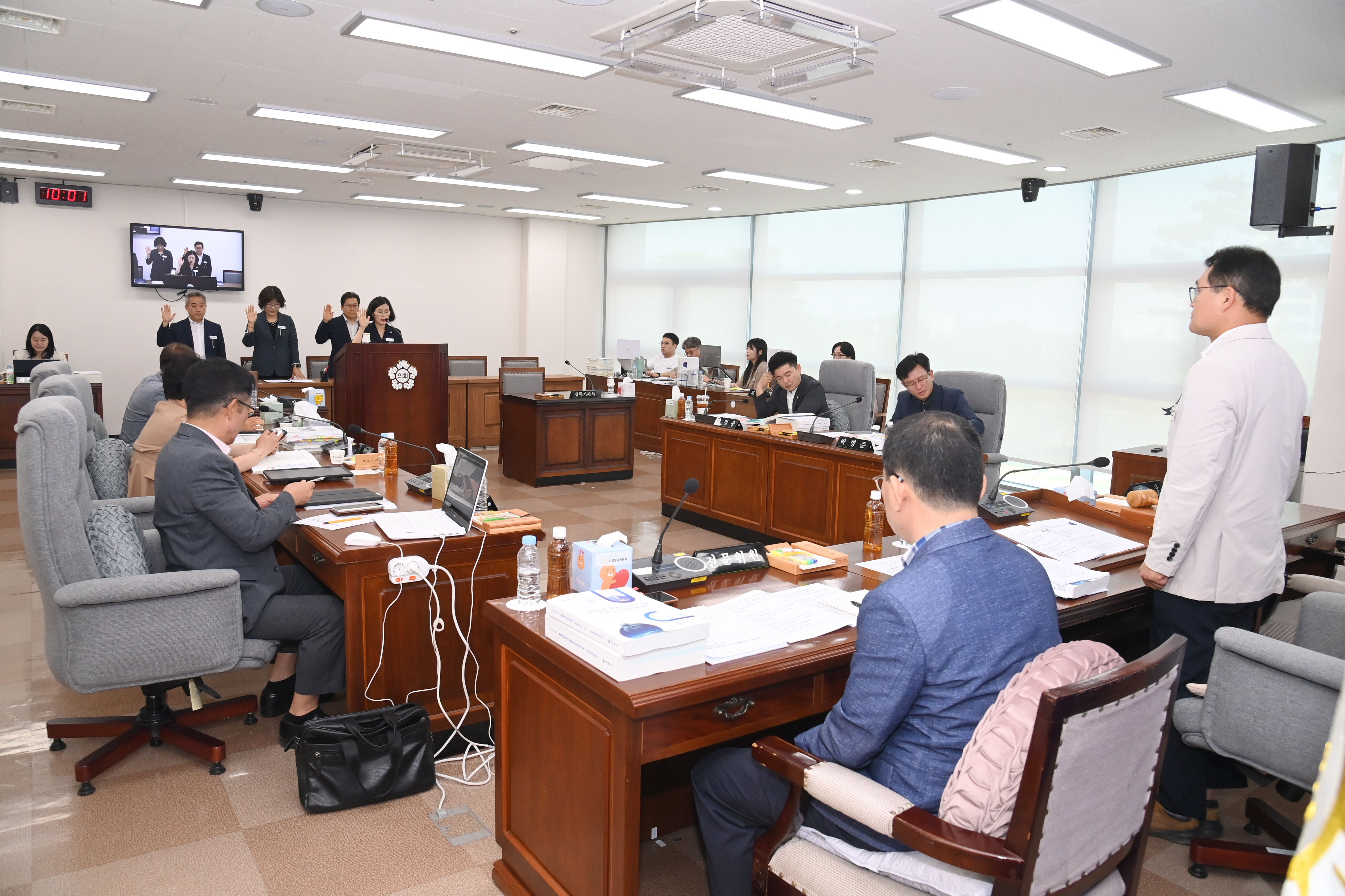제284회 사천시의회 제1차 정례회 건설항공위원회 행정사무감사 - 6