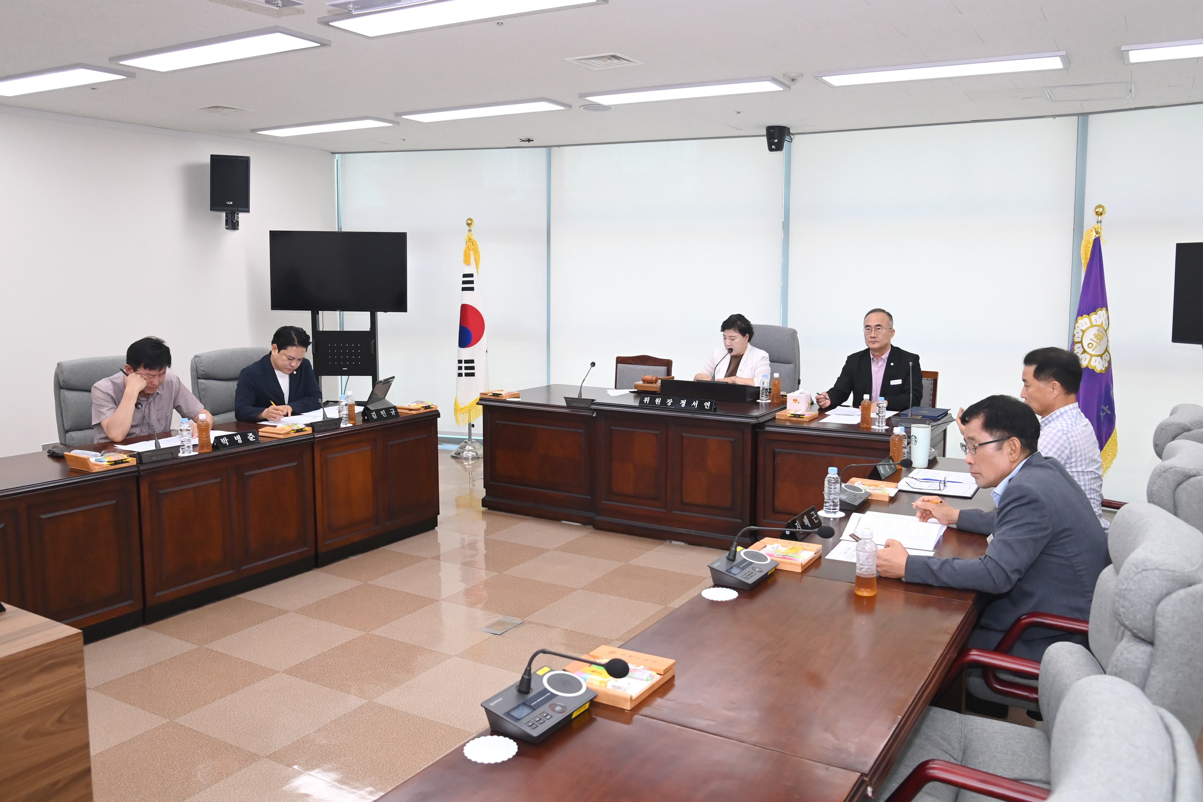  제284회 제1차 정례회 폐회중 의회운영위원회 - 2