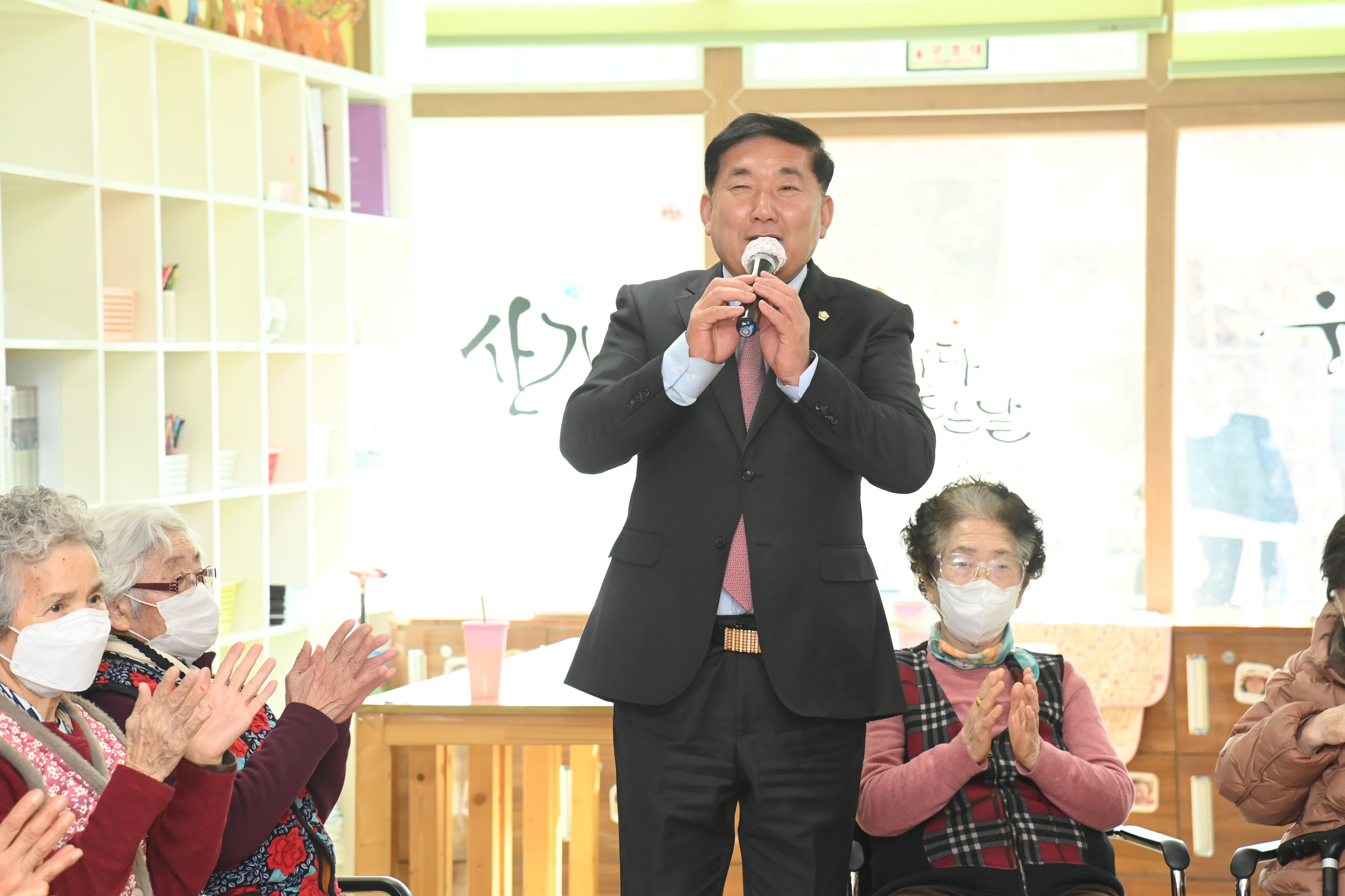 경남시·군의회의장협의회 복지시설 기증품 전달 - 4