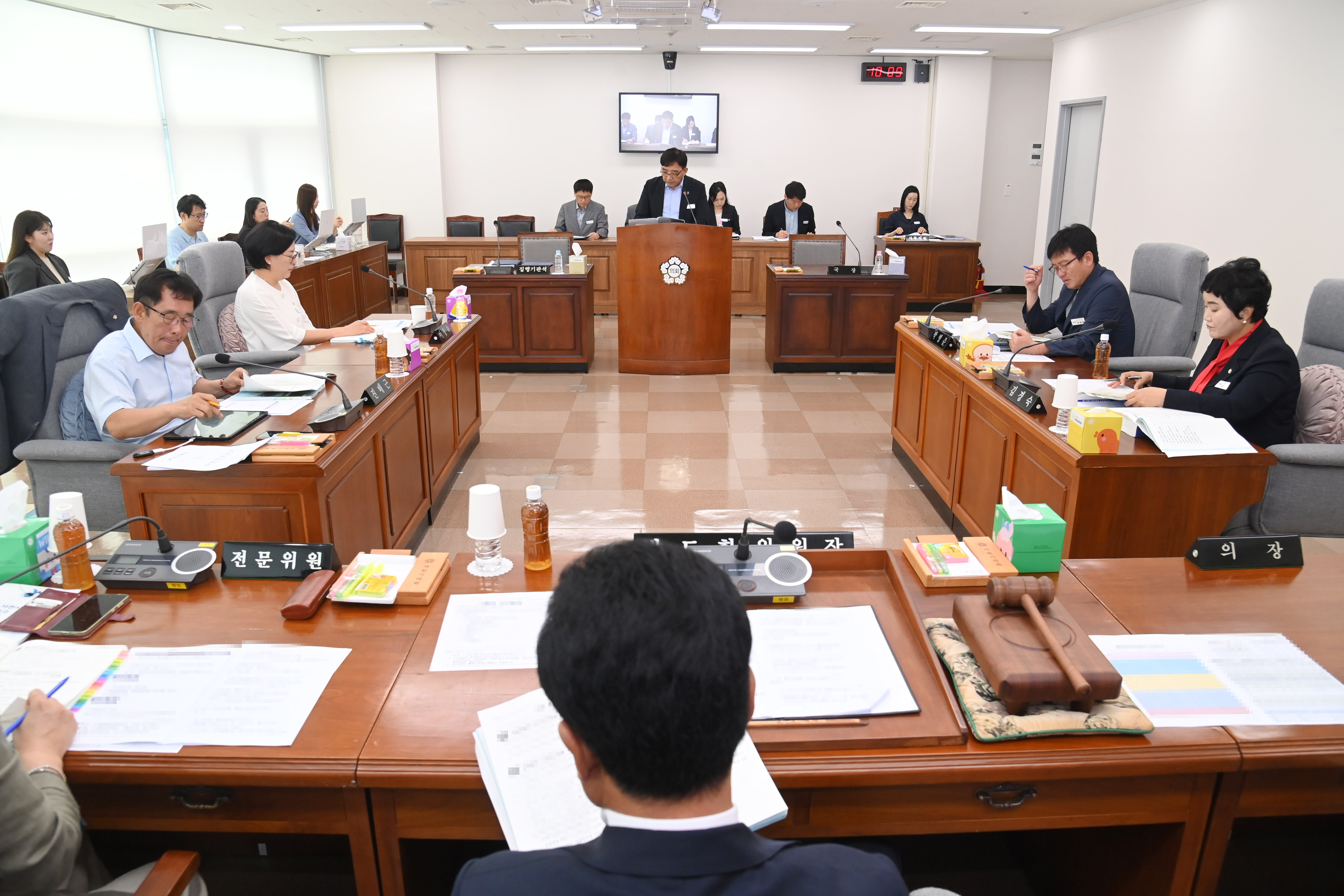 제294회 사천시의회 임시회 (제2차 행정관광위원회) - 2