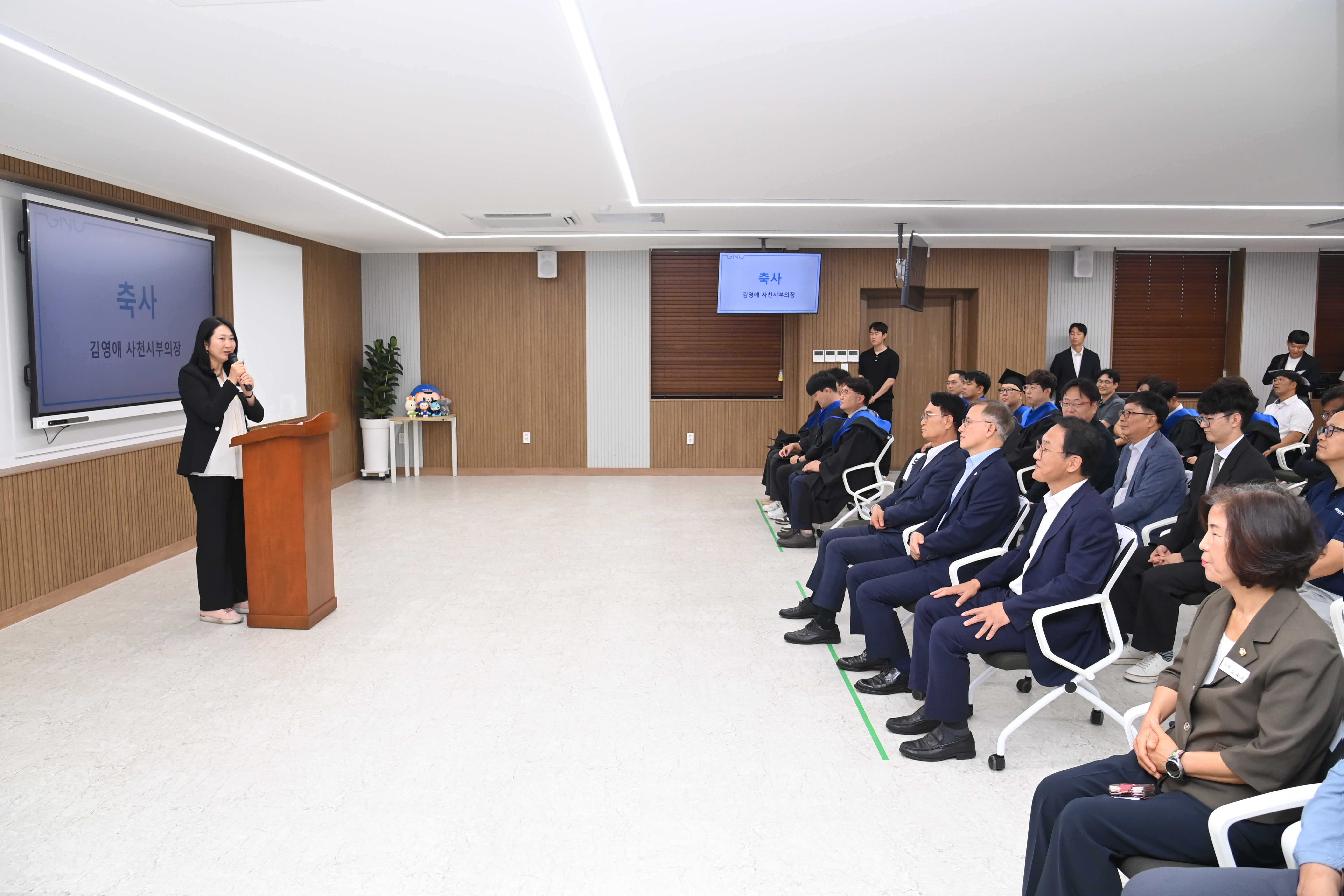경상국립대 우주항공기술경영학과 졸업행사 - 6
