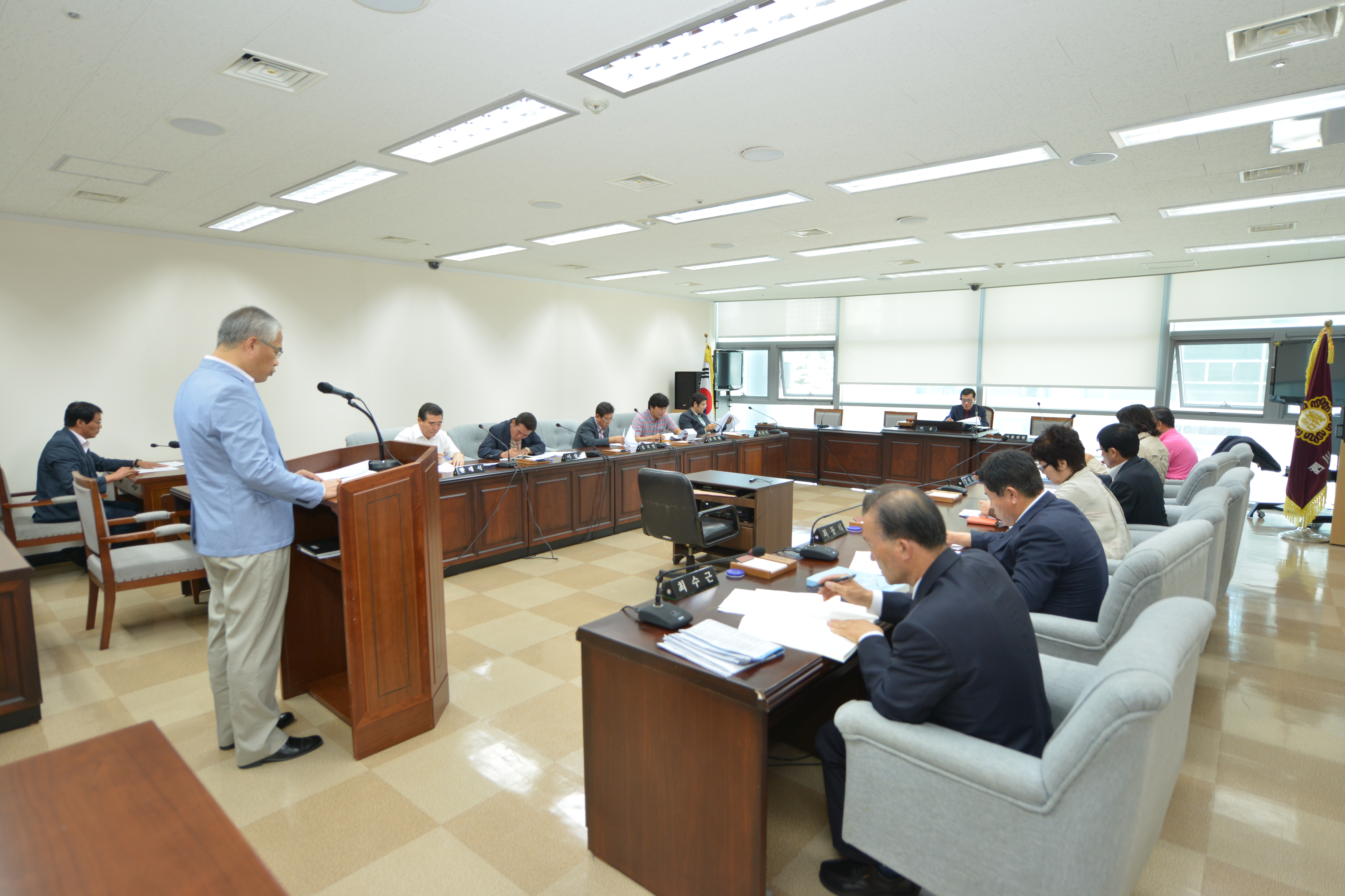 10월 의원 정례간담회(2013.10.01, 의회 소회의실) - 1
