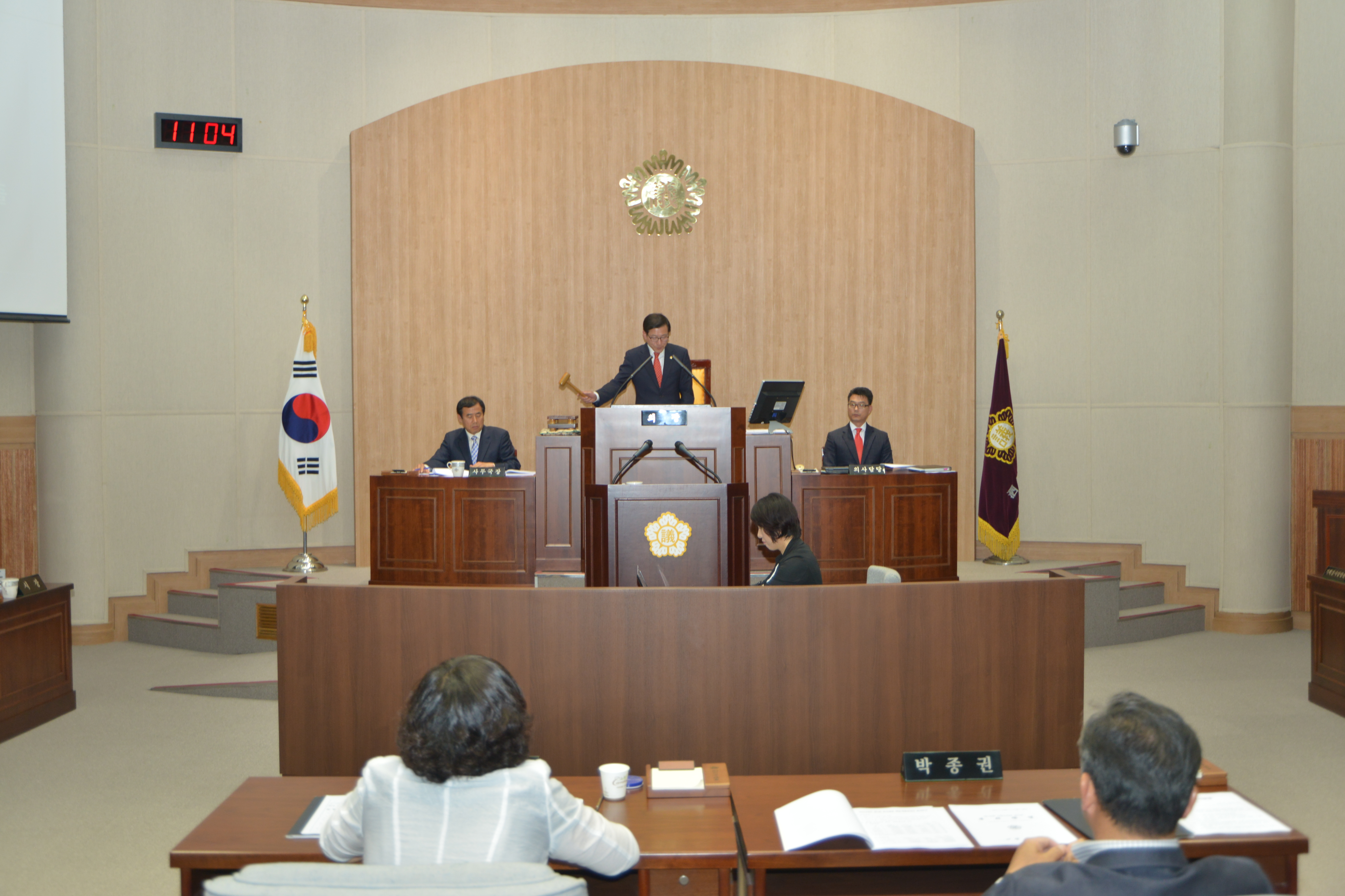 제170회 사천시의회 임시회 제2차 본회의(2013.05.21, 의회 본회의장) - 1