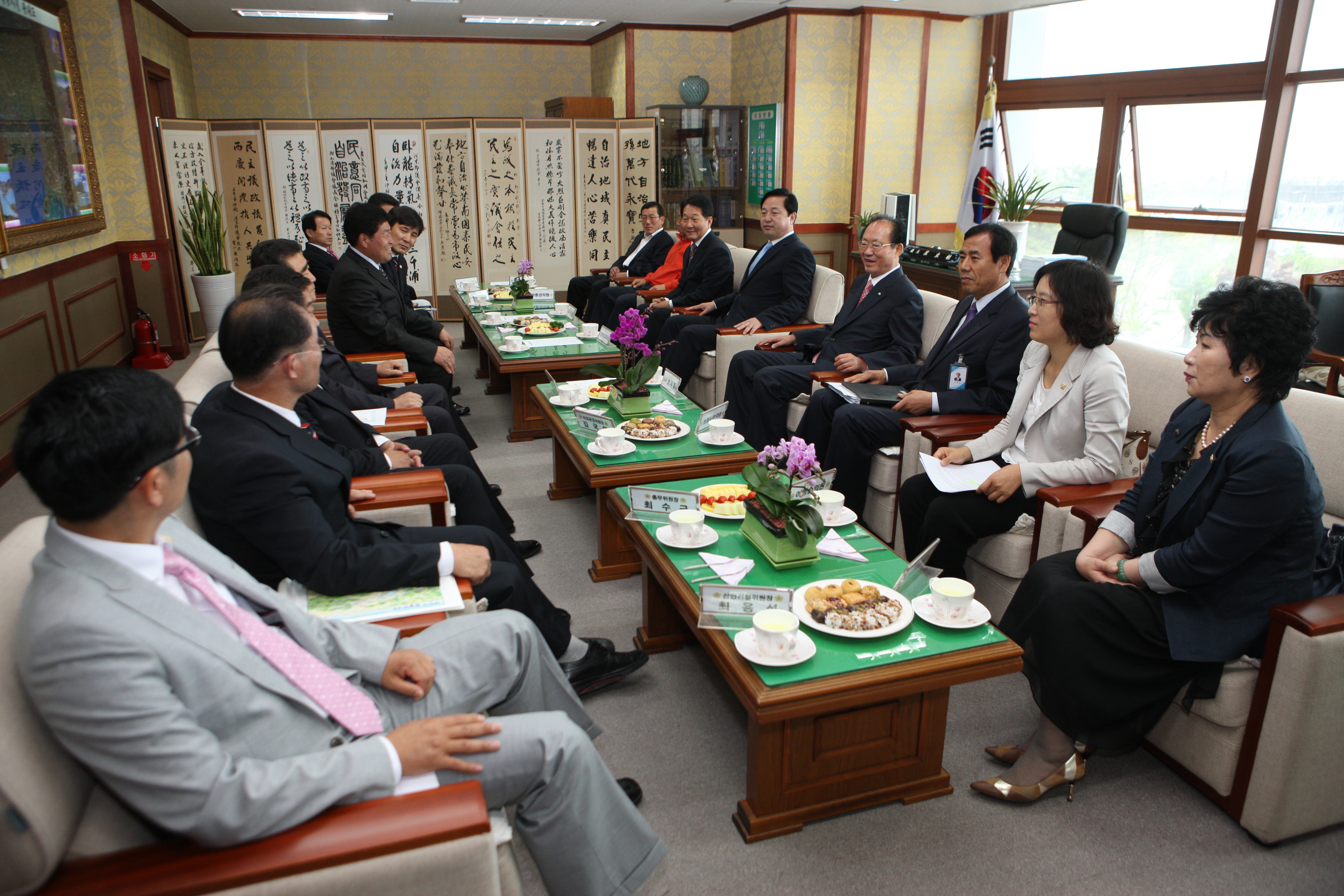 김두관 경남도지사 의회방문(2011. 5.23) - 2