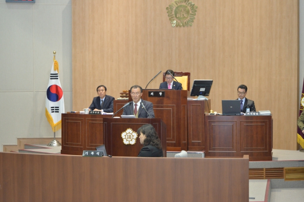 제168회 임시회 제2차 본회의(시정질문)(2013.03.21, 의회 본회의장)