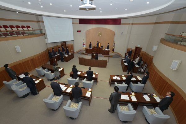제179회 사천시의회 임시회 개회식(2013.04.16)