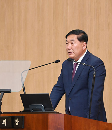 사천시의회 의장 김규헌 사진